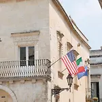 Gatto Bianco La Dimora Storica
